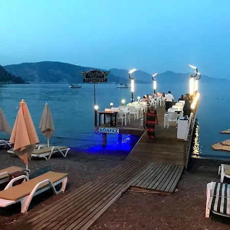 Bed and Breakfast Korfez Restaurant *